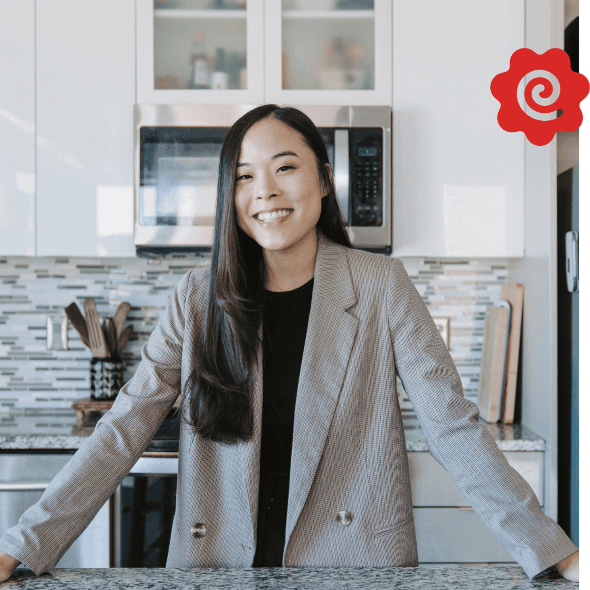 Instant Ramen Reviews, Toppings & Easy Noodle Recipes | Lisa Nguyen logo