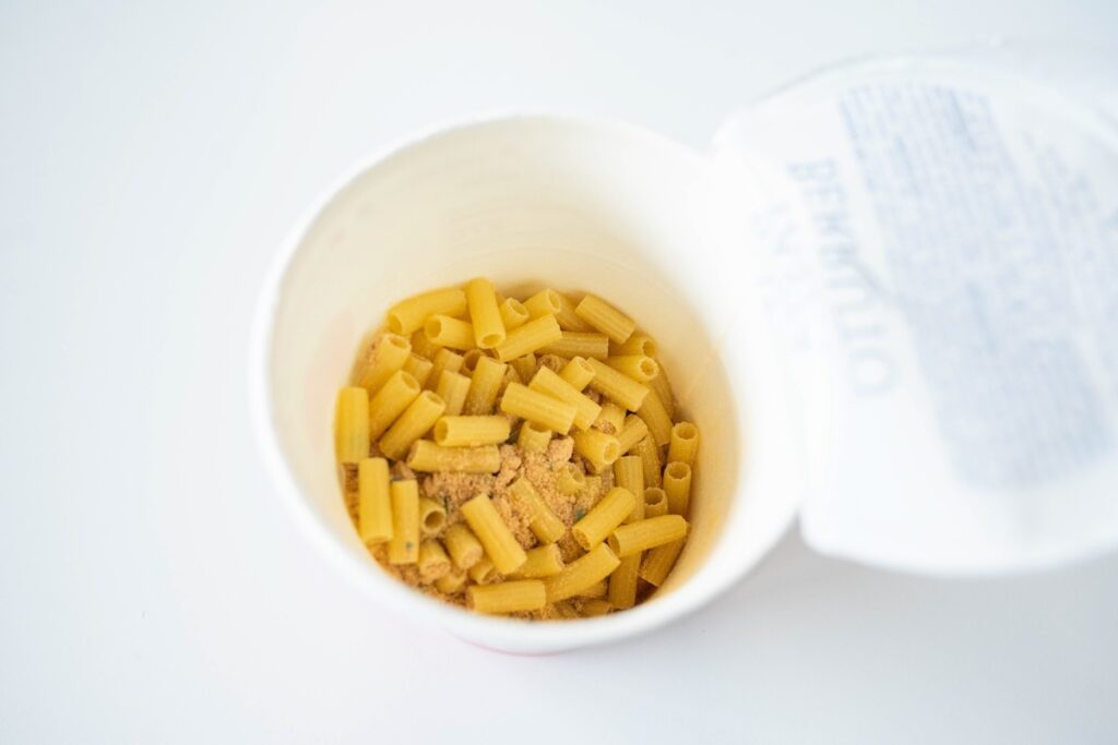 Berruto Maccheroncini Pasta Cup top view of uncooked pasta and no broth