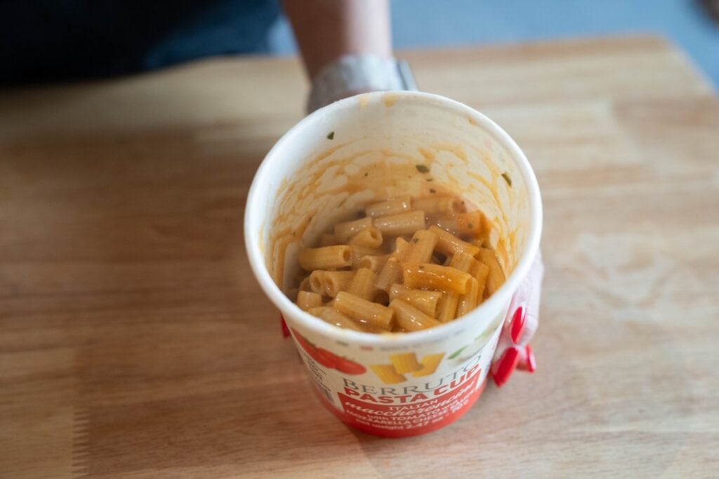 Berruto Maccheroncini Pasta Cup prepared in the bowl that it came with showing the cooked saucy pasta