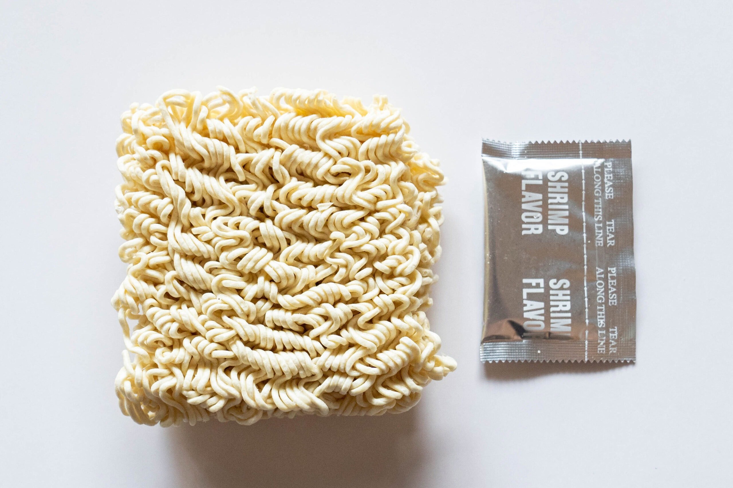 Noodle brick and seasoning packet