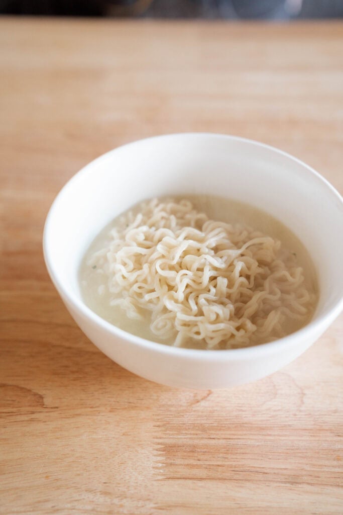 Cooked noodles in a bowl