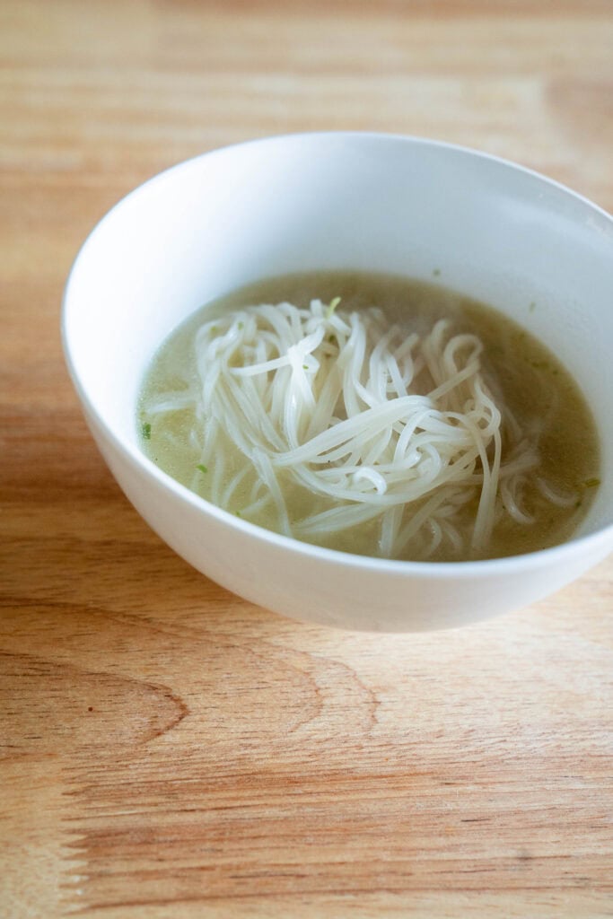 Cooked noodles in bowl