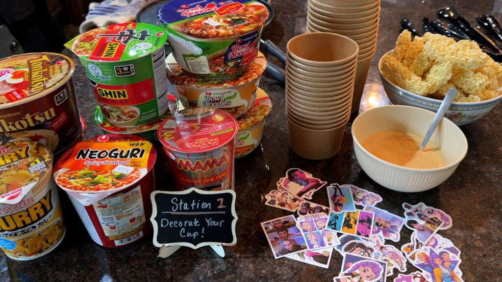 how to set up an instant ramen bar station 1