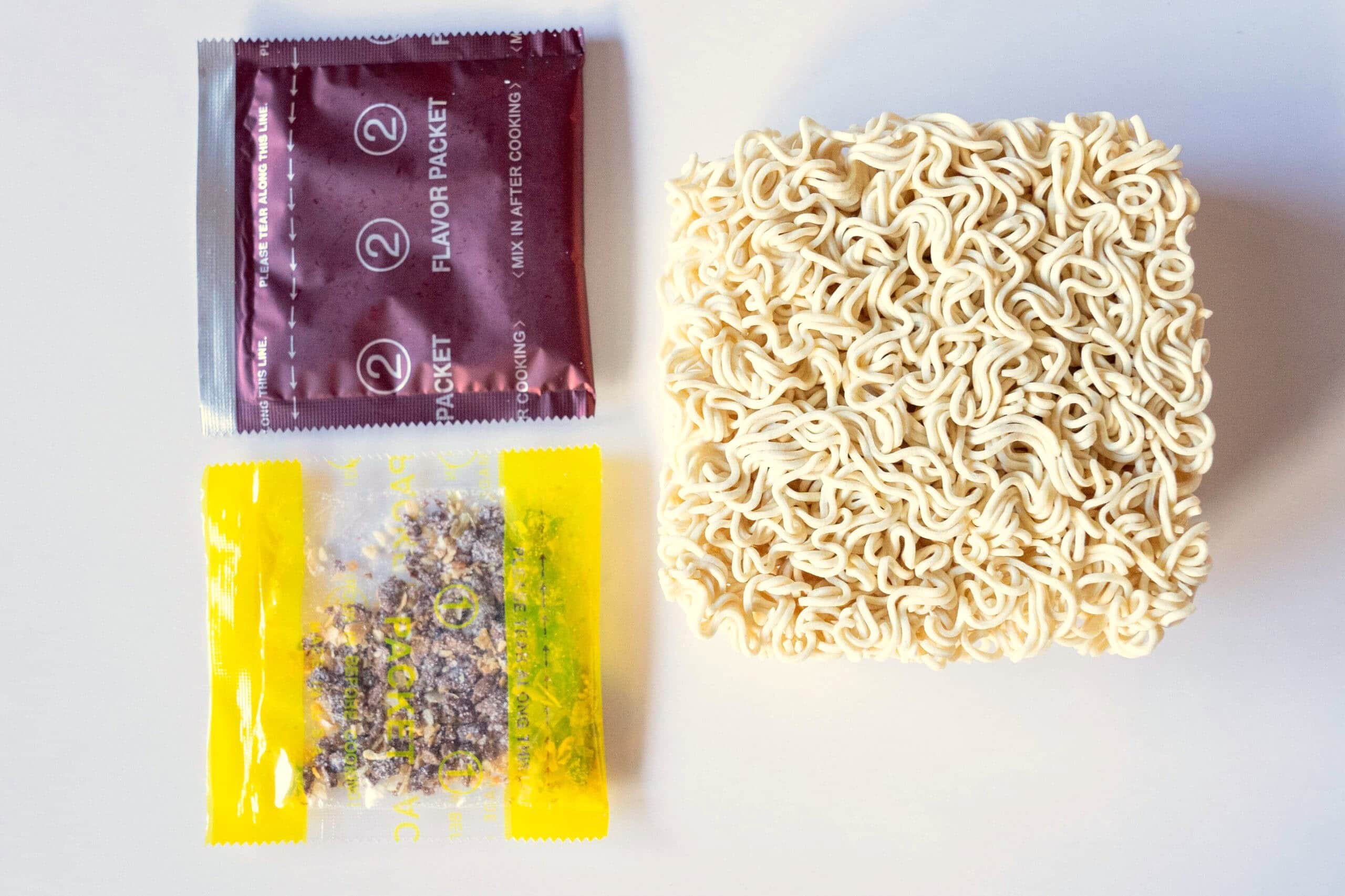 Flavor packets and square noodle brick